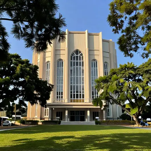 Catedral Metropolitana de Palmas: Um Marco Histórico Catedral Metropolitana de Palmas: Um Marco Histórico