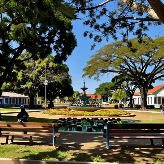 Descubra a Praça Diogo Jardim Descubra a Praça Diogo Jardim