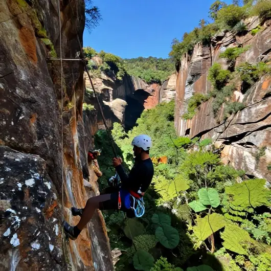 Os 7 melhores lugares para viver a adrenalina em Palmas - TO: rapel e tirolesa